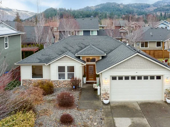 1635 4th St, Hood River, OR 97031