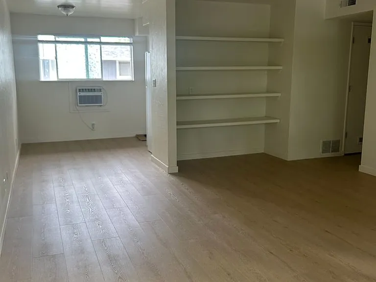 6508-2g - 725 Bennett Ave #1-12 — Photo 21