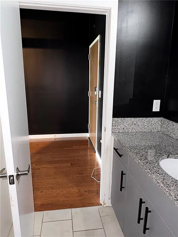 2 bed, 1214 sqft, $2,595 — Photo 4