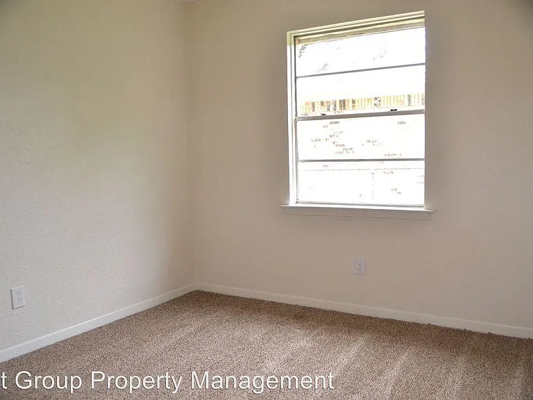1618 Harley Dr — Photo 14