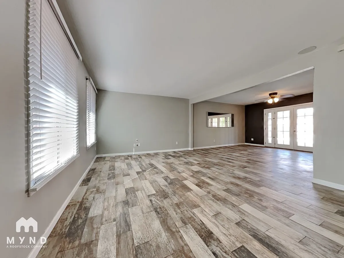 Building Photo - 8426 E Keim Dr