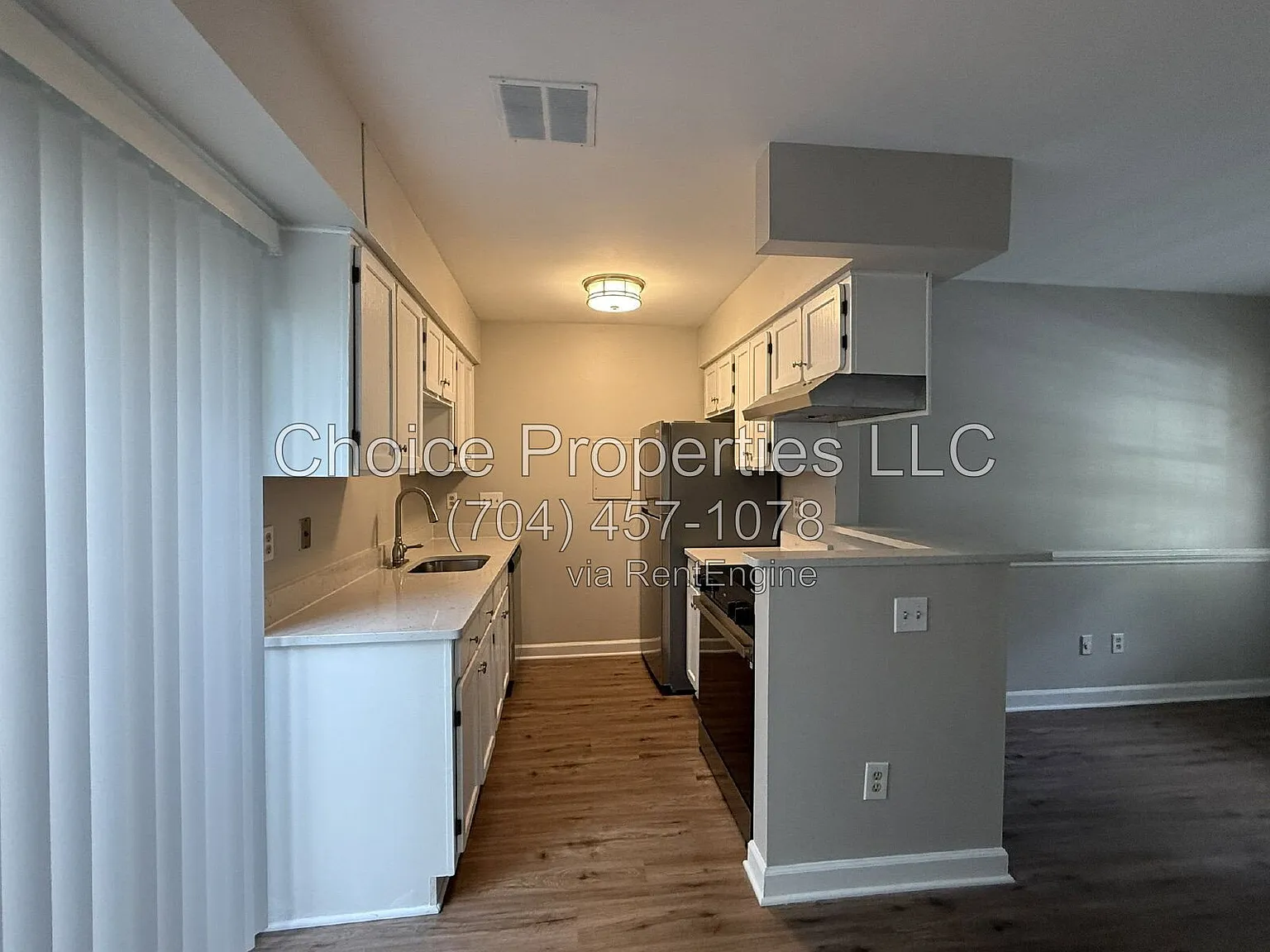 406 W 9th St — Photo 4