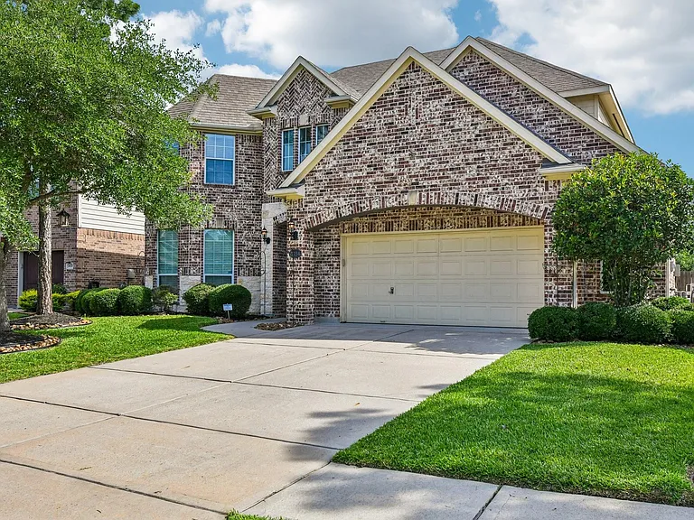 28134 Kudzu Dr — Photo 1