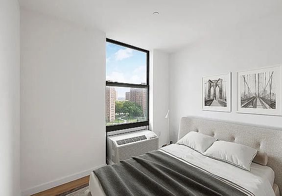 4th image of 2338 2nd Ave #8E