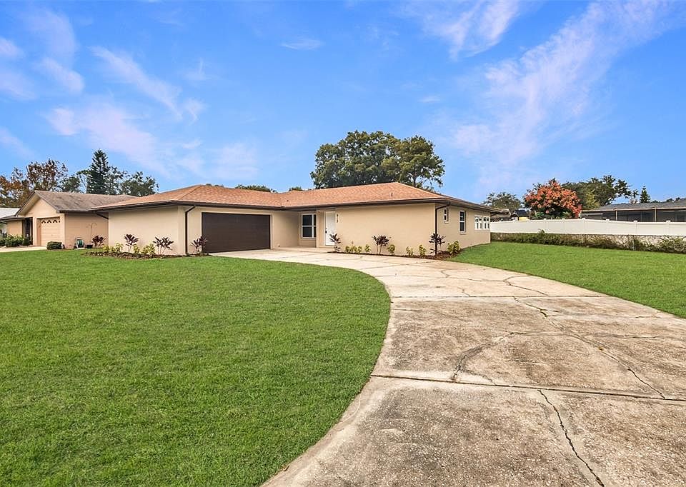 1st image of 913 S HERON CIRCLE