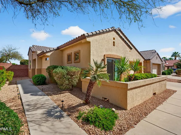 15720 W CLEAR CANYON Drive, Surprise, AZ 85374