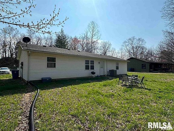 2nd image of 4244 Sycamore Rd