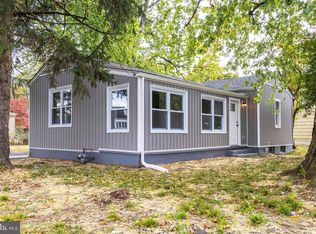 1236 S Pennsylvania Ave, Morrisville, PA 19067