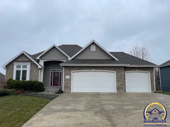 4008 SW Royal Ln, Topeka, KS 66610