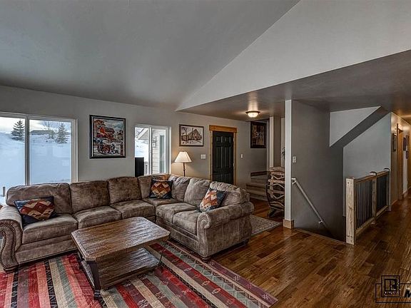 4th image of 31020 Willow Ln