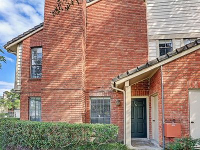 2211 S Kirkwood Rd APT 6, Houston, TX, 77077