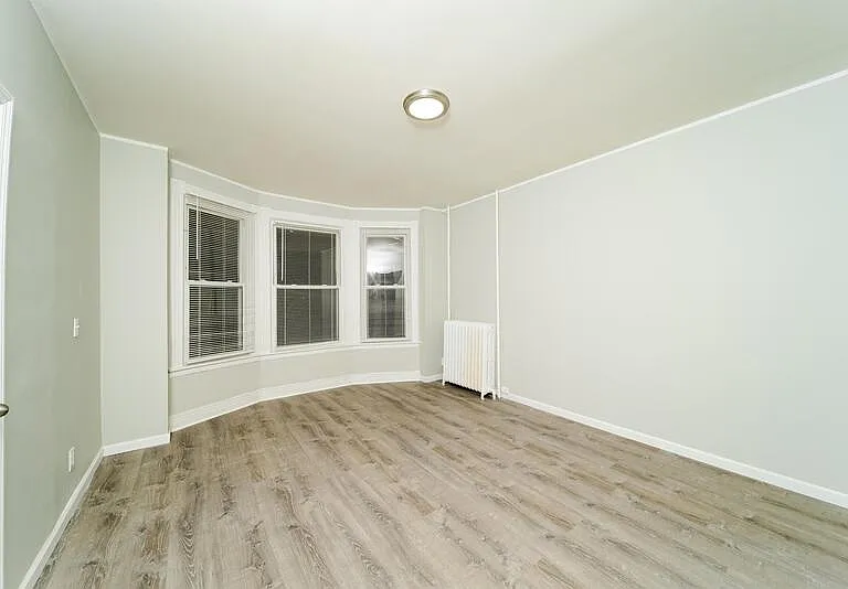 139 N Pine Ave — Photo 13