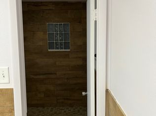 24914 Silversmith Dr, Lutz, FL 33559