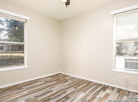 4th image of 112 Neulon Dr