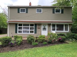 3675 Walter Rd, North Olmsted, OH 44070