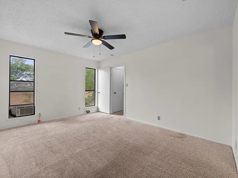12906 Irongate Ave — Photo 18