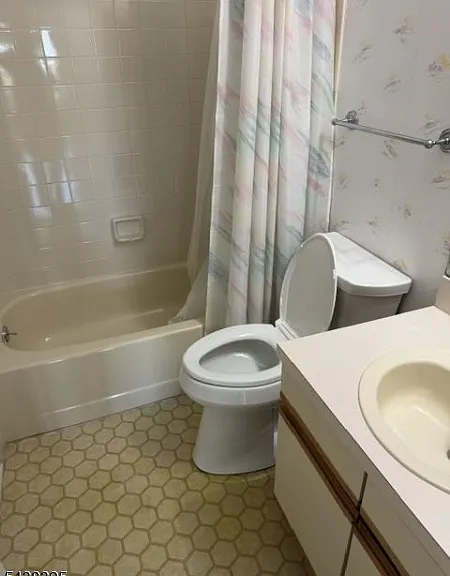 123 Winchester Way — Photo 14