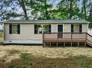 1564 Canterbury Rd, Saint Stephens Church, VA 23148