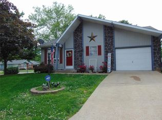 207 Saint Jude Dr, Ste Genevieve, MO 63670