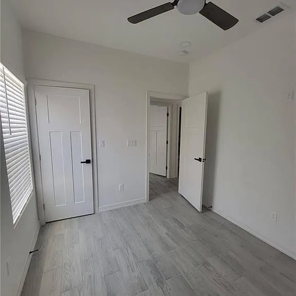 5613 Notre Dame Ave #1 — Photo 12