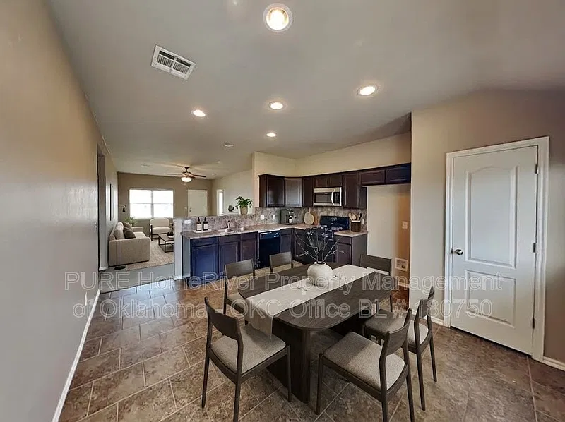 Colony Point — Photo 3