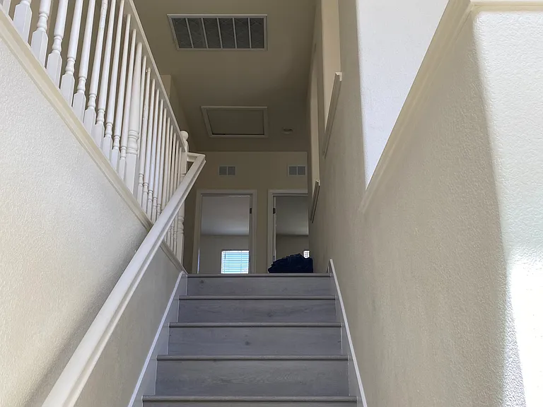 422 S Central Pkwy — Photo 11