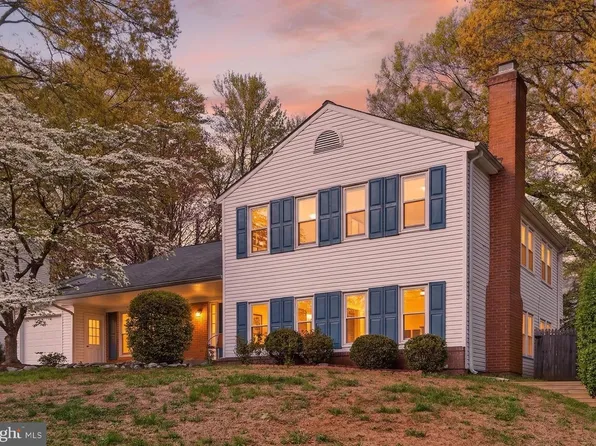 16 Redding Ridge Dr, Gaithersburg, MD 20878