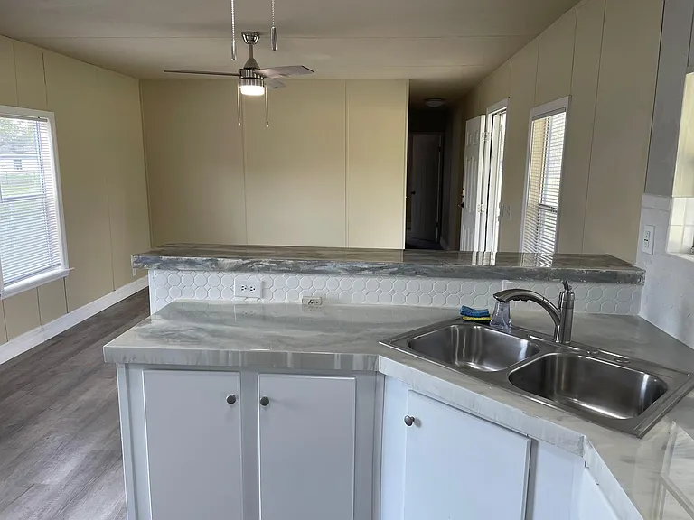 1714 Kenneth Ln — Photo 27