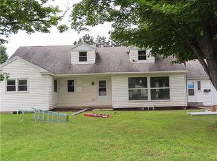101 Hazelhurst Ave, North Syracuse, NY 13212
