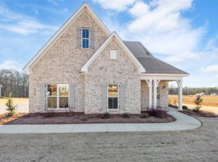1890 Long Leaf Ln, Opelika, AL 36804