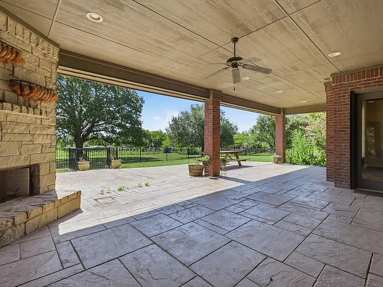 1453 Whitley Rd — Photo 29