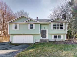 6 Burke Rd, Bristol, RI 02809