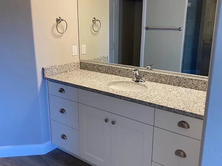 516 N 480 W — Photo 10