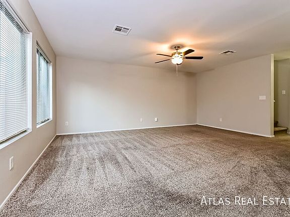 5th image of 9581 Grapeland Ave