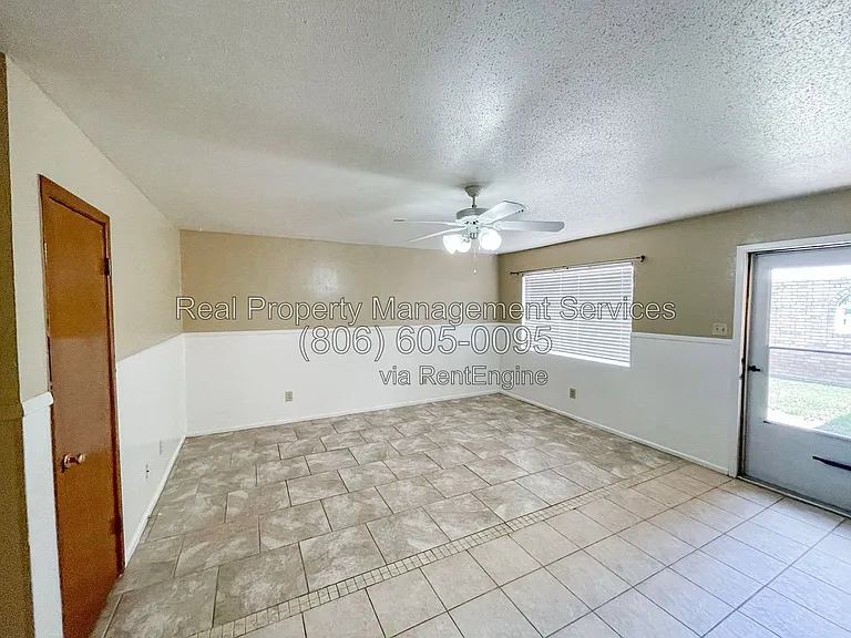 3406 70th Dr #B — Photo 2