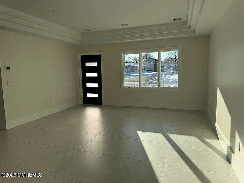 4 bed, 1431 sqft, $3,200 — Photo 2