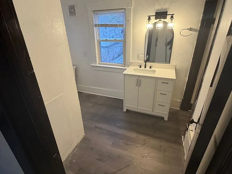 487 Sherman St — Photo 2
