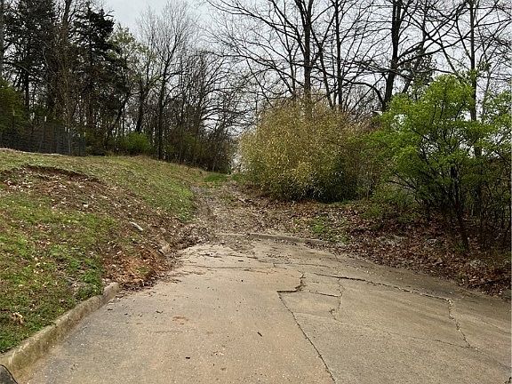 3rd image of S Mashburn Ave #2