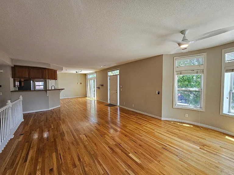2 Garfield St #A — Photo 8