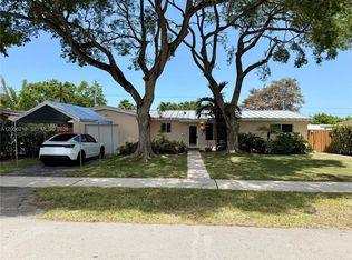 9340 Jamaica Dr, Cutler Bay, FL 33189