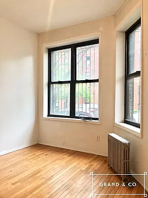 Rented by Grand & Co. | media 9