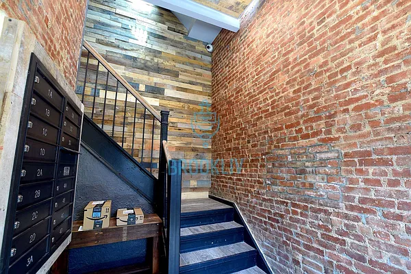 Rented by null | media 17