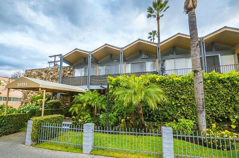 1st image of 20951 Roscoe Blvd #77-34