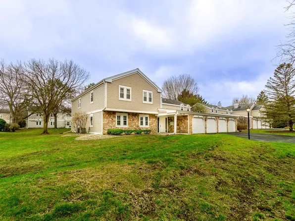 7801 Tree Ln, Madison, WI 53717
