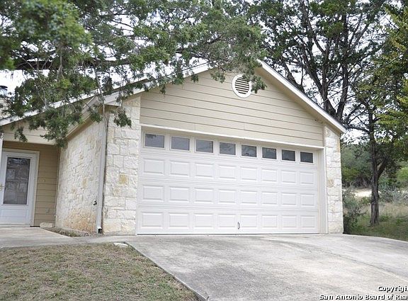 2nd image of 1606 Woodside Dr