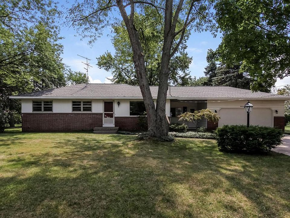 1st image of 1194 Beechwood Dr