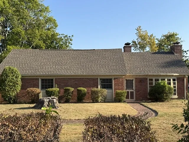 3 bed, 2.5 bath, 1738 sqft, $1,600 — Photo 3