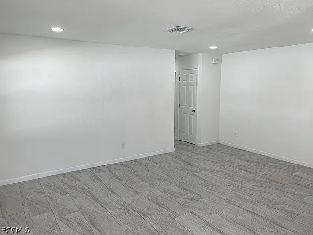 11460 Summerwinds Ct — Photo 3