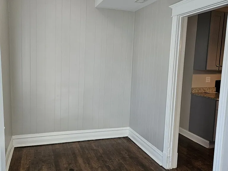 827 W 33rd Pl #1RB — Photo 6