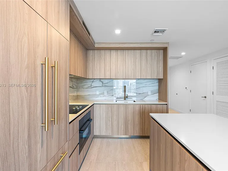 77 SE 5th St #3702 — Photo 5